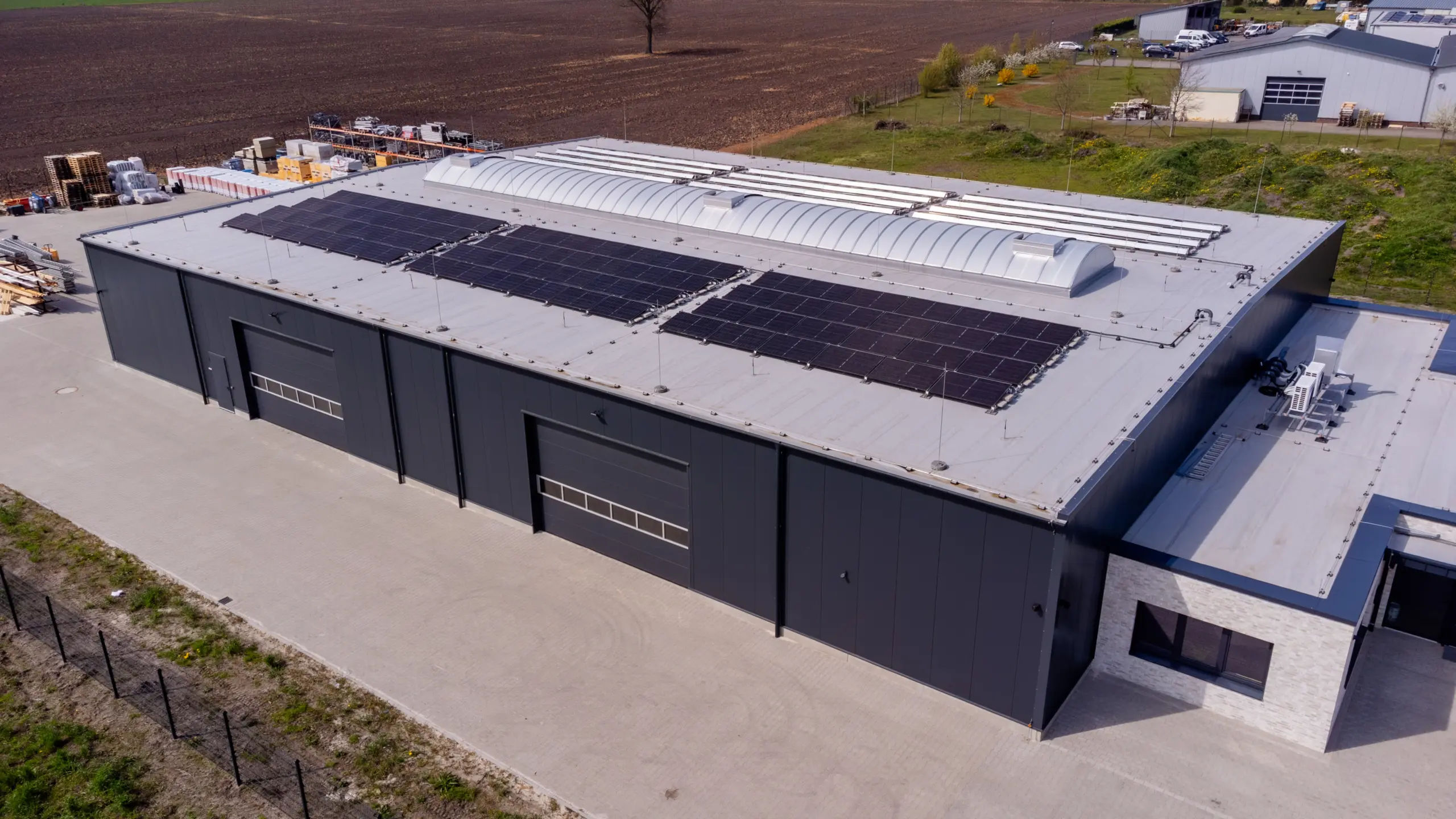 Neubau einer Lagerhalle für die Brüggemann Bedachungen GmbH