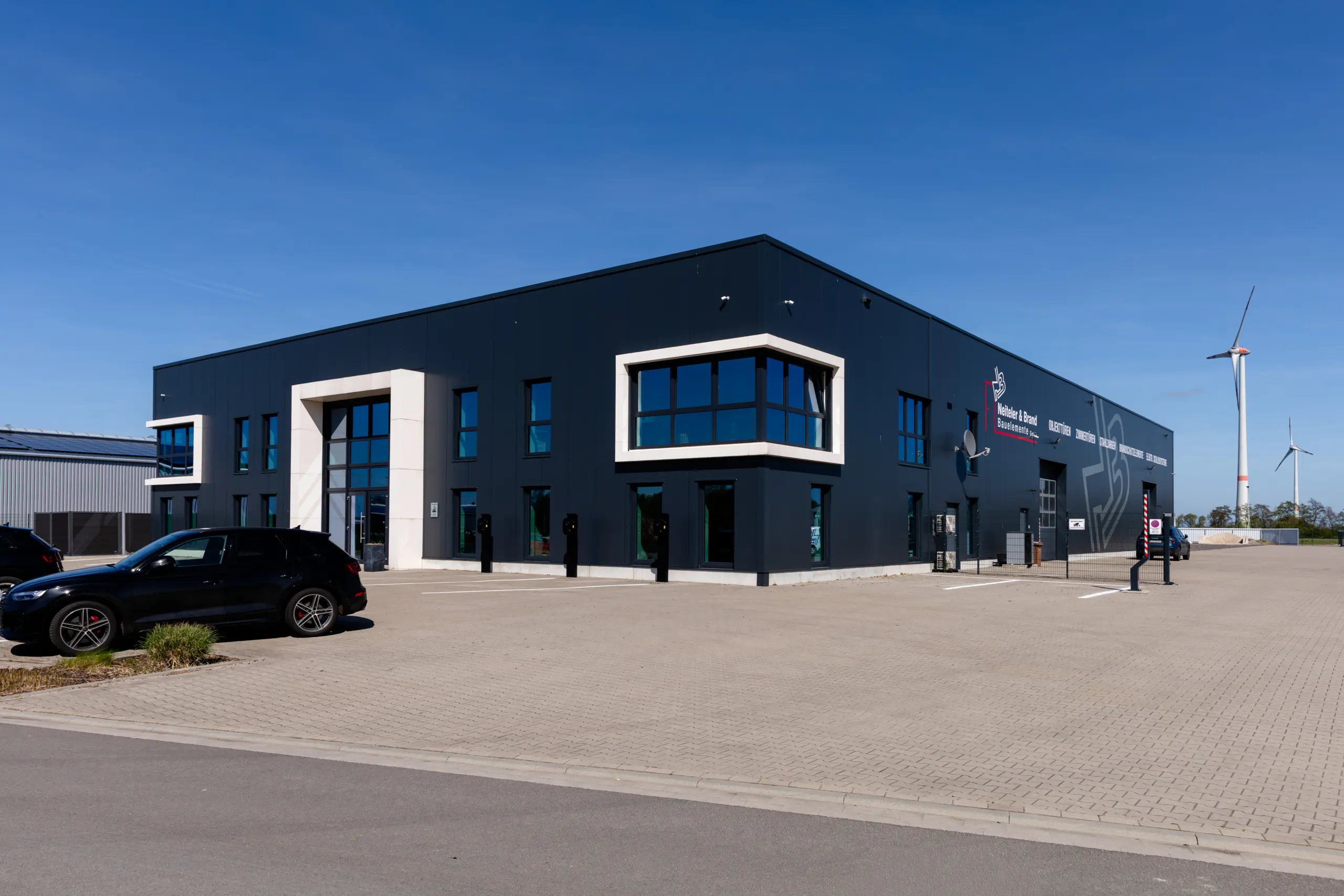 Neubau eines Firmensitzes für die Neiteler & Brand Bauelemente GmbH
