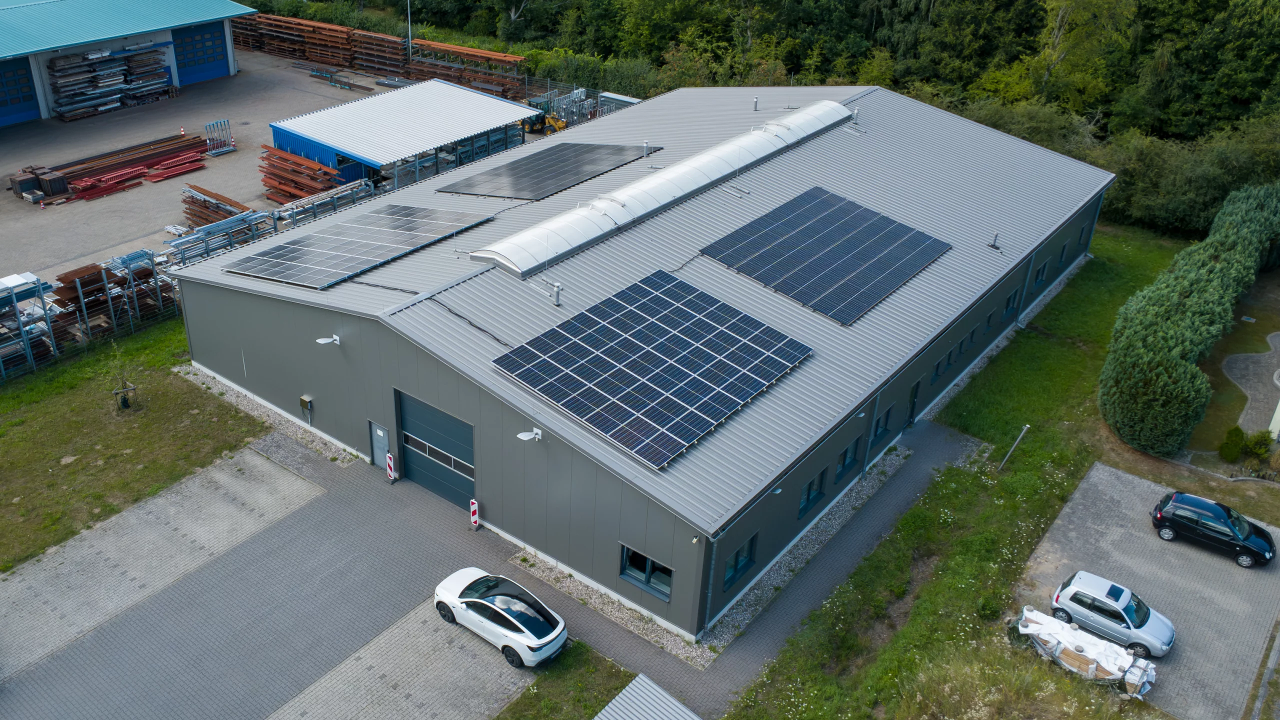 Neubau einer Produktionshalle für POLY-KARTON GMBH